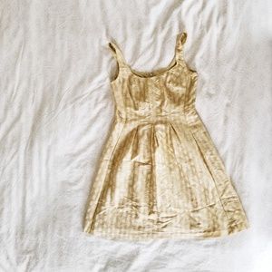 👑 Gold Shimmer Cocktail Dress